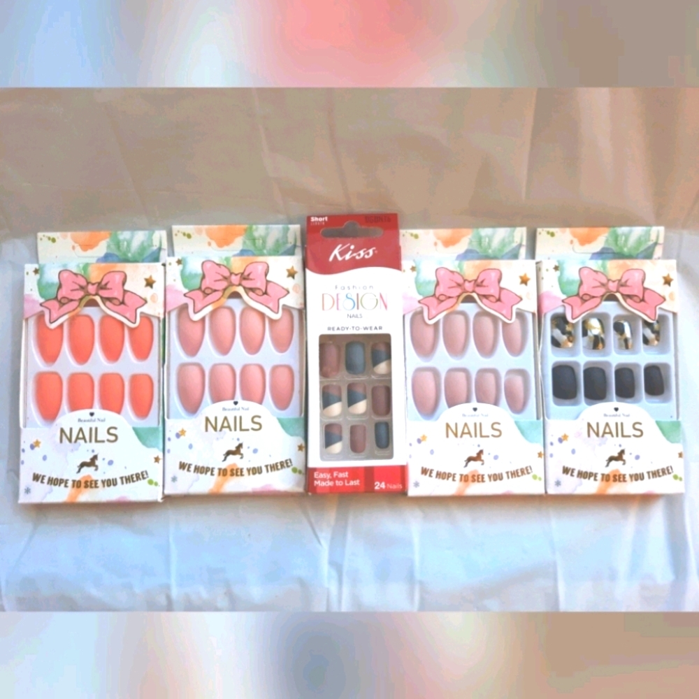 Set of 5 Press on Nails 💅🏾
